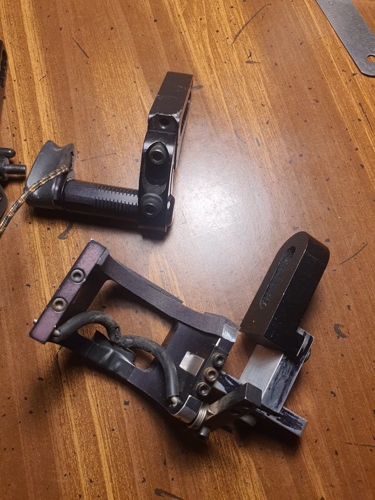 Achery Arrow Rest Lot