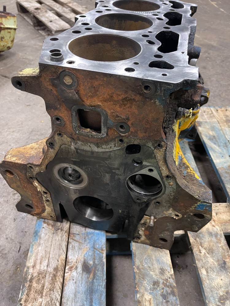 Ford 3500 Tractor Engine Block C5NN6015
