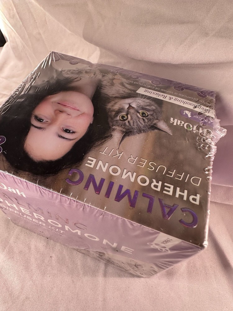 TriOak Cat Calming Diffuser Kit Feline Anxiety Relief Pheromone Kit 2 Diffusers