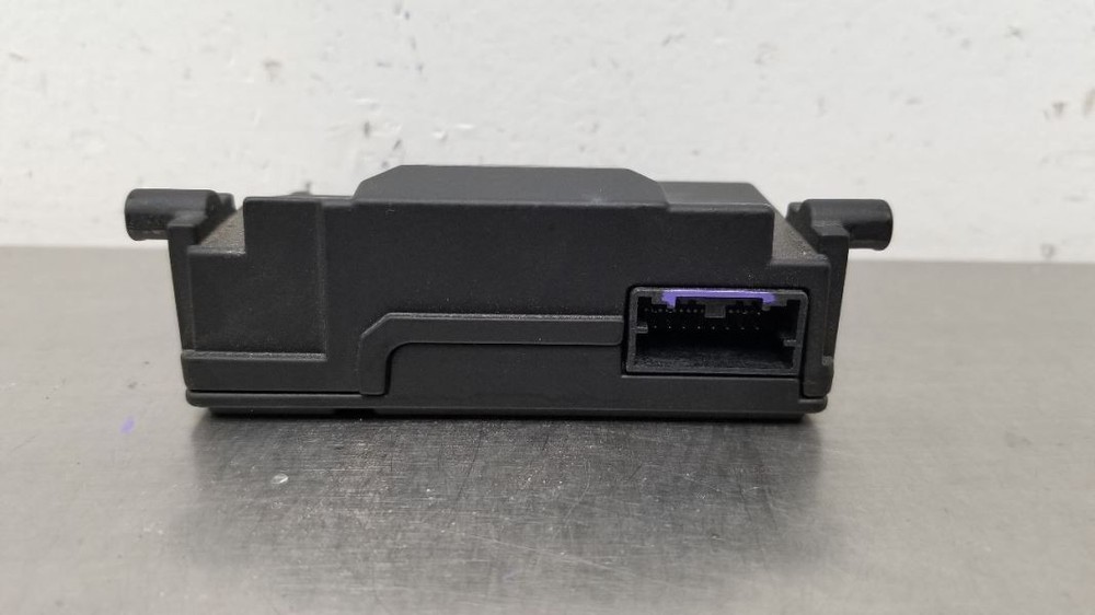 24 FORD BRONCO FRONT VIEW WINDSHIELD MOUNTED CAMERA M2DT19H406CH