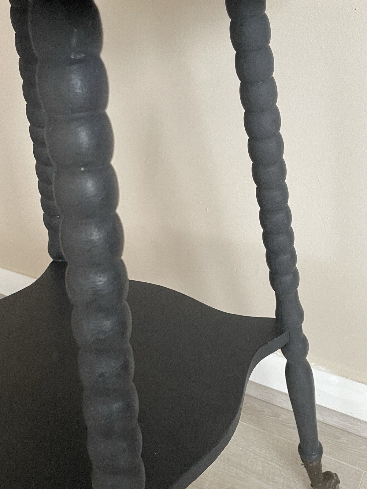 Antique Vintage Victorian Parlor Wooden Glass Ball And Claw Feet Side End Table