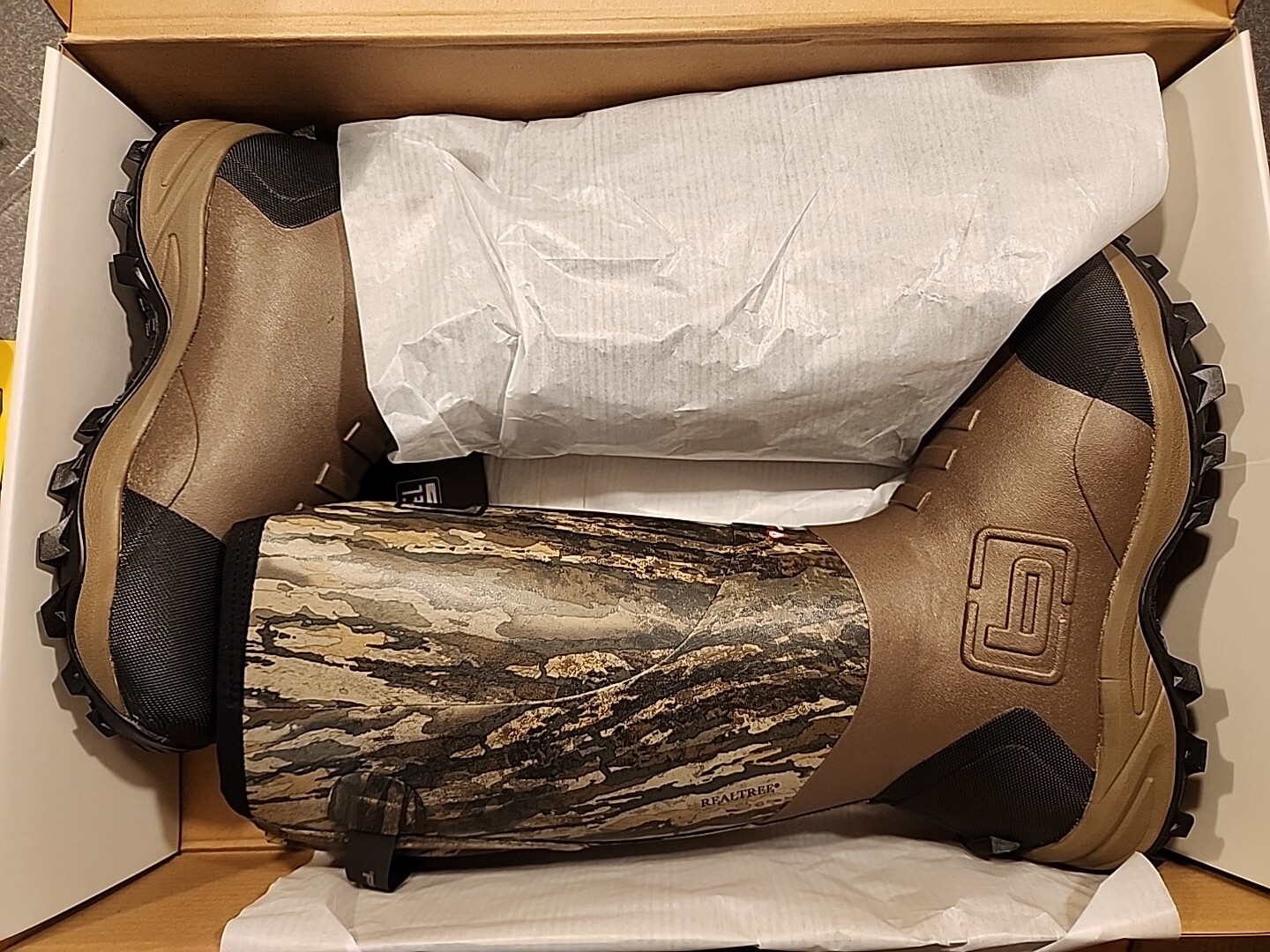 Banded Black Label Elite Rubber Boots 800 Gram Size 10 Realtree