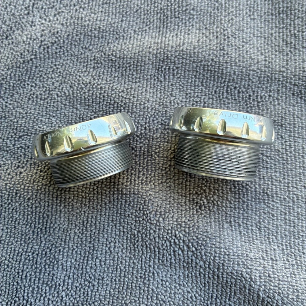 Chris King ThreadFit 24 bottom bracket silver with fit kit