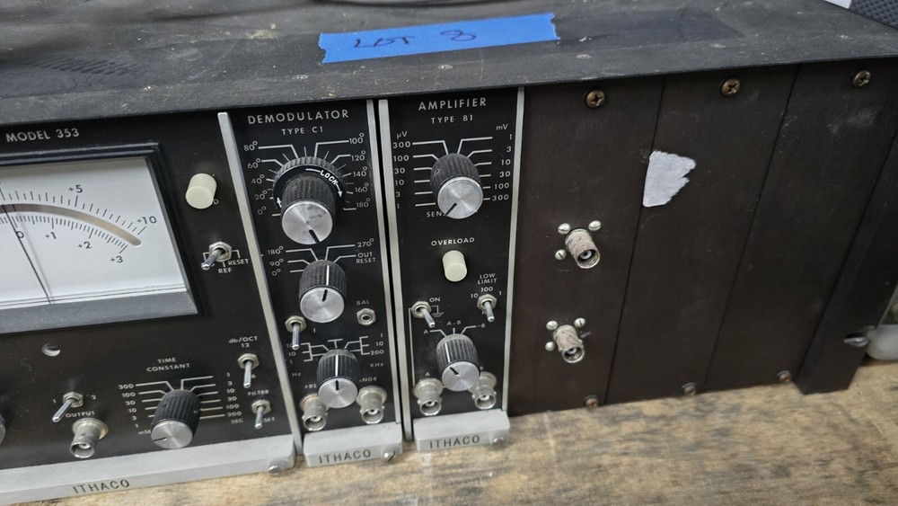 Ithaco Phase-Lock Amplifier Model 353