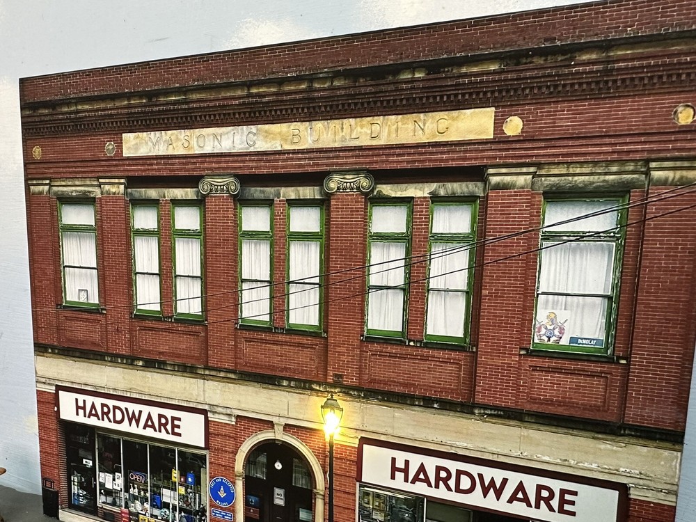 HO Scale HARDWARE STORE - Building Flat/ front w/LED - scratch built 1:87