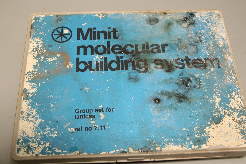VINTAGE Stewart Minit  MOLECULAR BUILDING LARGE SET ATOMIC STRUCTURES MOLECULES