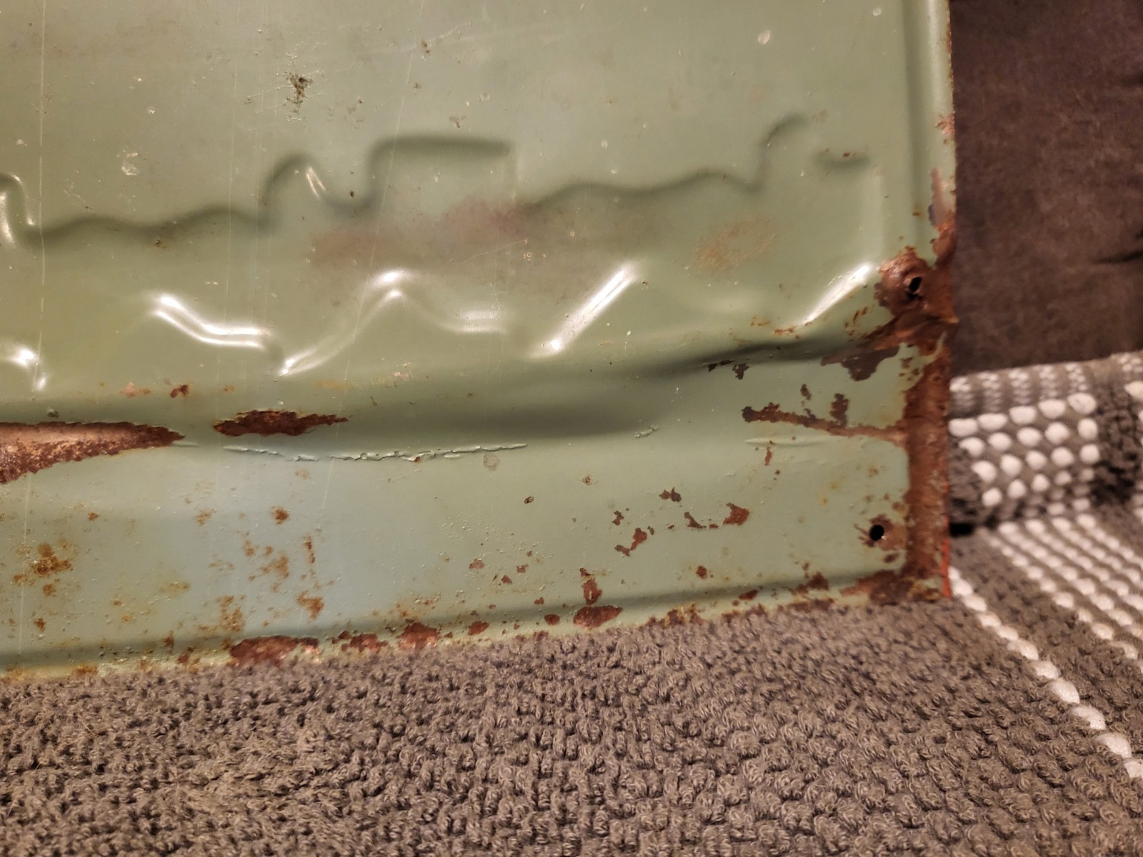 Oregon Chainsaw Advertising Sign, EARLY HEAVY METAL NOT TIN TACKER..