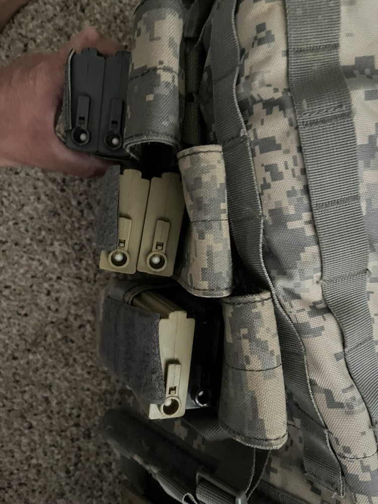 airsoft gun