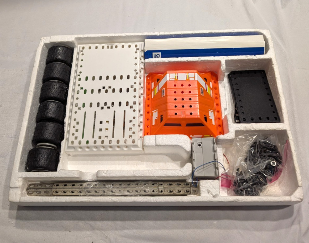 Vintage 1981 Ideal Erector Set 375 Motorized Construction Mostly Complete