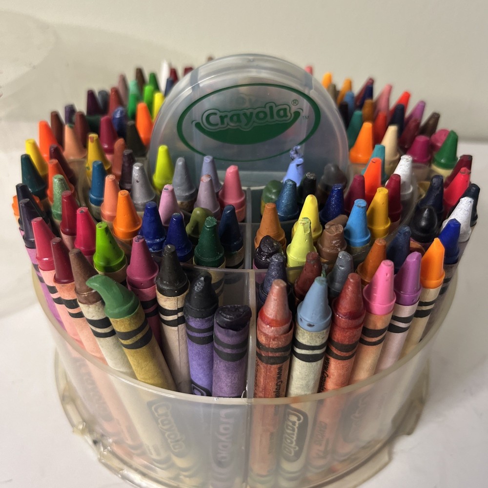 Vtg Crayola Cascading Tower Crayon Pack