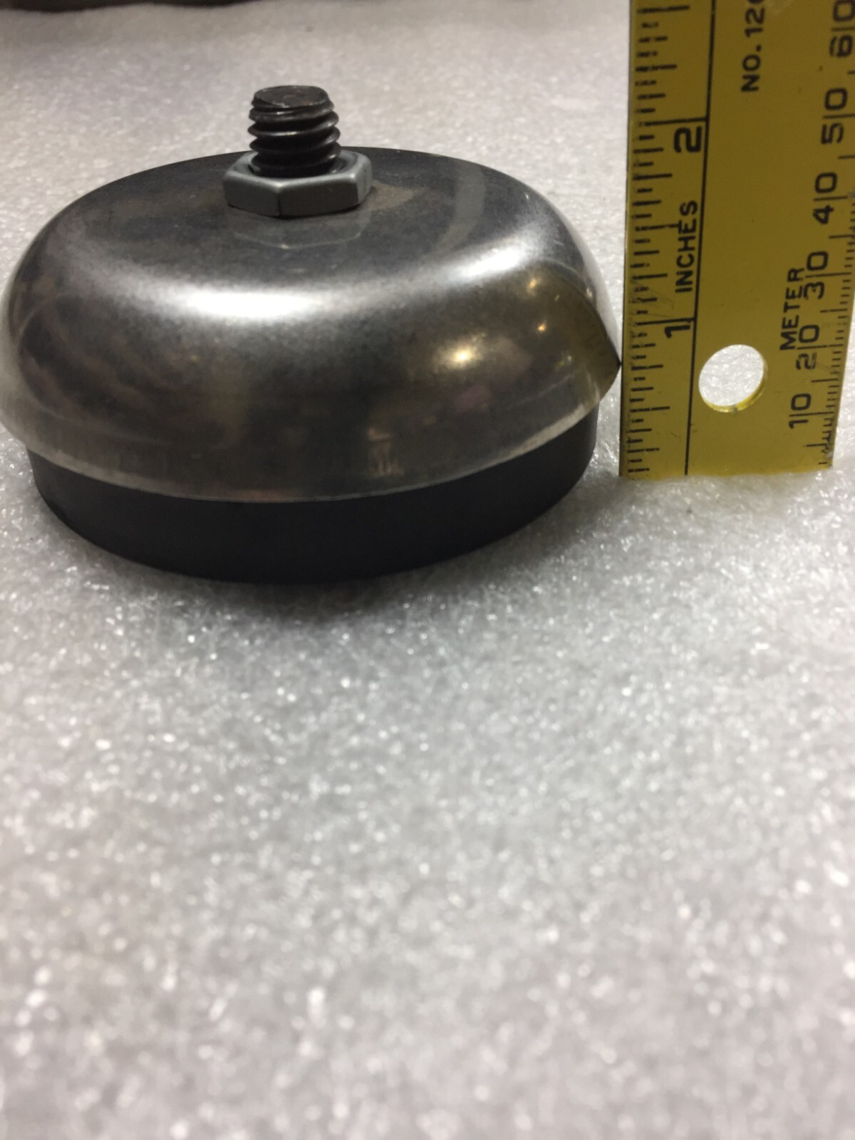 SET OF 4 VIBRASYSTEMS ANTI VIBRATION FEET 4IN DIAMETER 2IN HEIGHT 1IN RUBBER