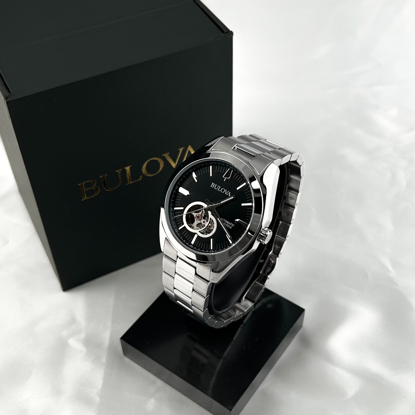 New w/box/Bulova Classic Surveyor 96A270 black Dial Men's Automatic Watch 42mm