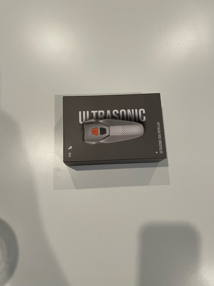 Ultrasonic barking dog control device