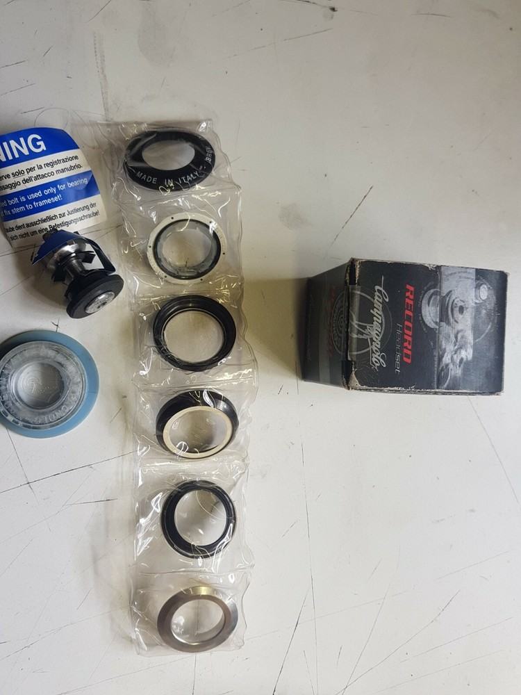 Campagnolo record hidden threadlesd Headset NIB  1 inch