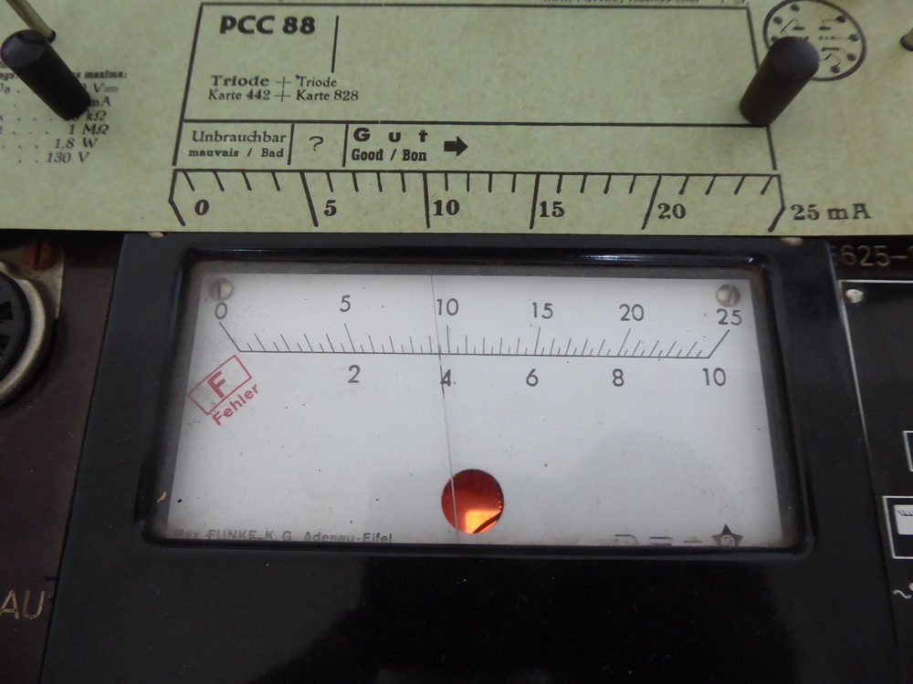 2 x TUBES " VALVO PCC88 " TESTED