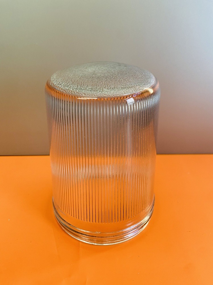 Hubbell VMG-17 Glass Globe Clear