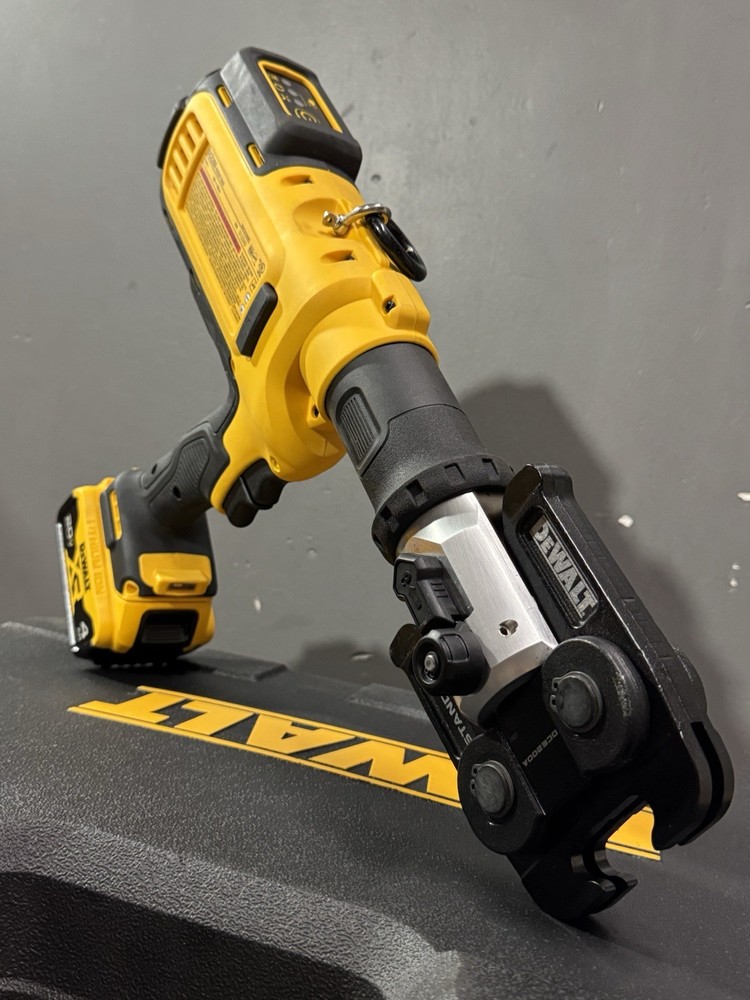 DEWALT DCE2002mk2 CORDLESS 20V PRESS TOOL KIT New With Jaws And Ring Bundle