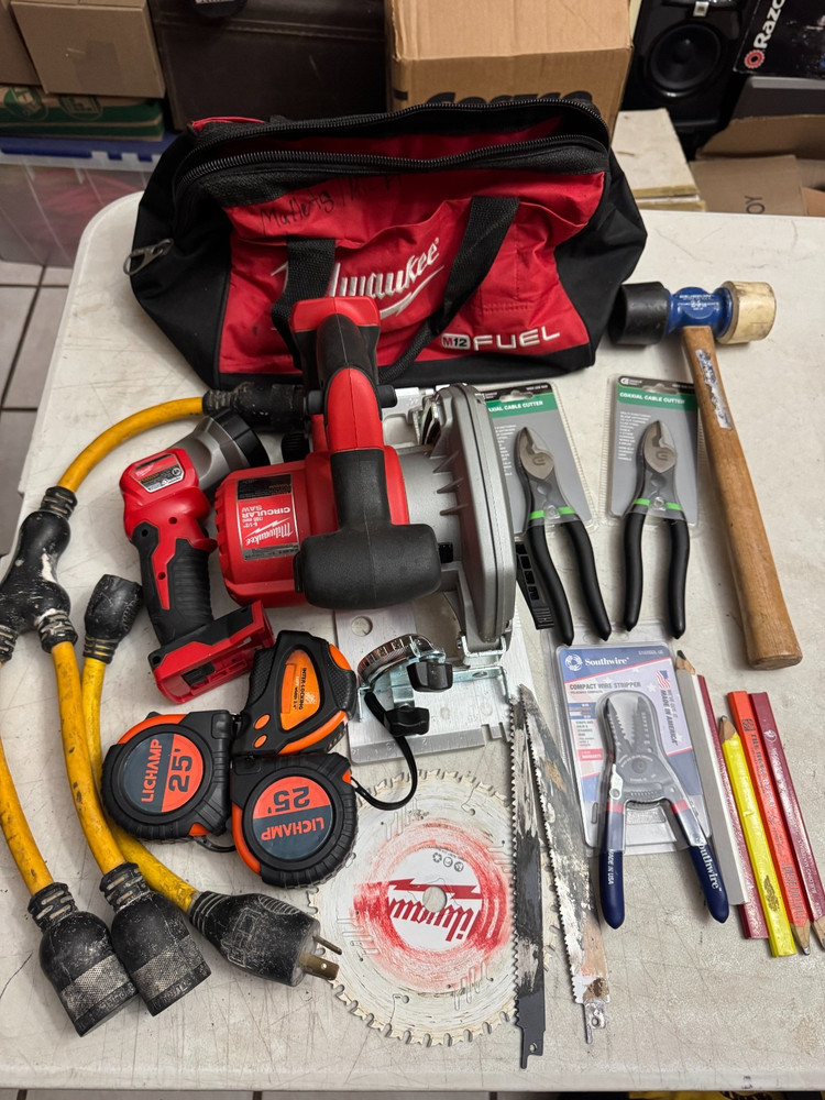 Milwaukee Tools And More 14 Peace Mixed bundle