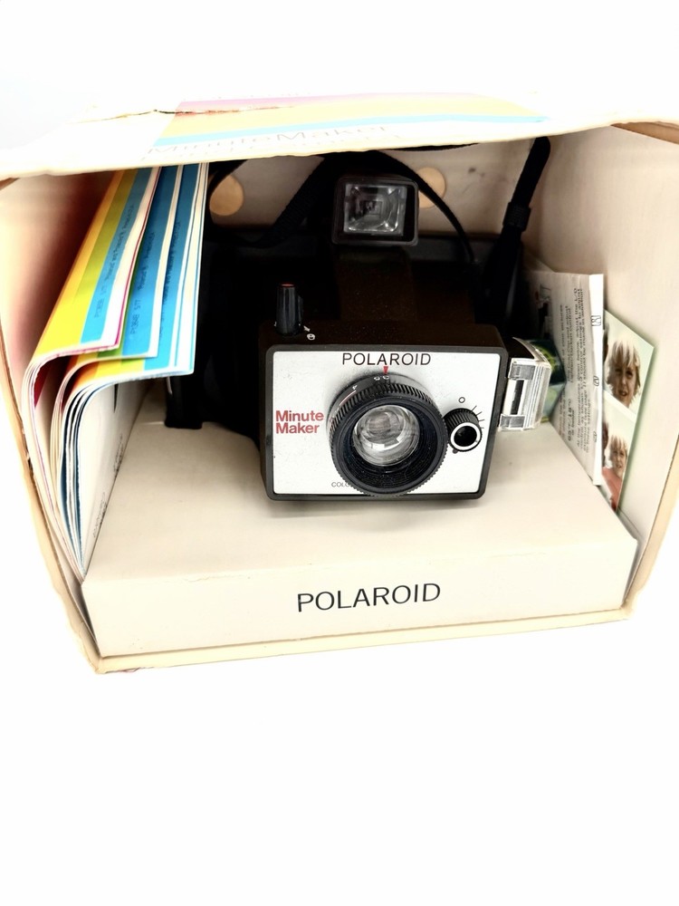 POLAROID MINUTE MAKER LAND CAMERA WITH FLASH CUBE, MANUALS & PARTIAL BOX