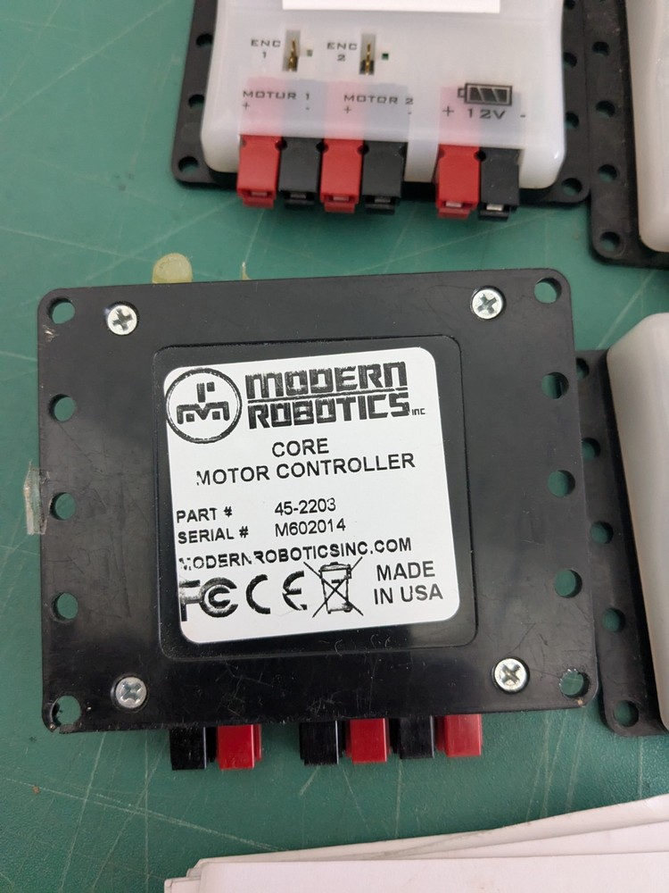 Modern Robotics Core Power Distribution Module 5x Motor Controllers 2x Servo