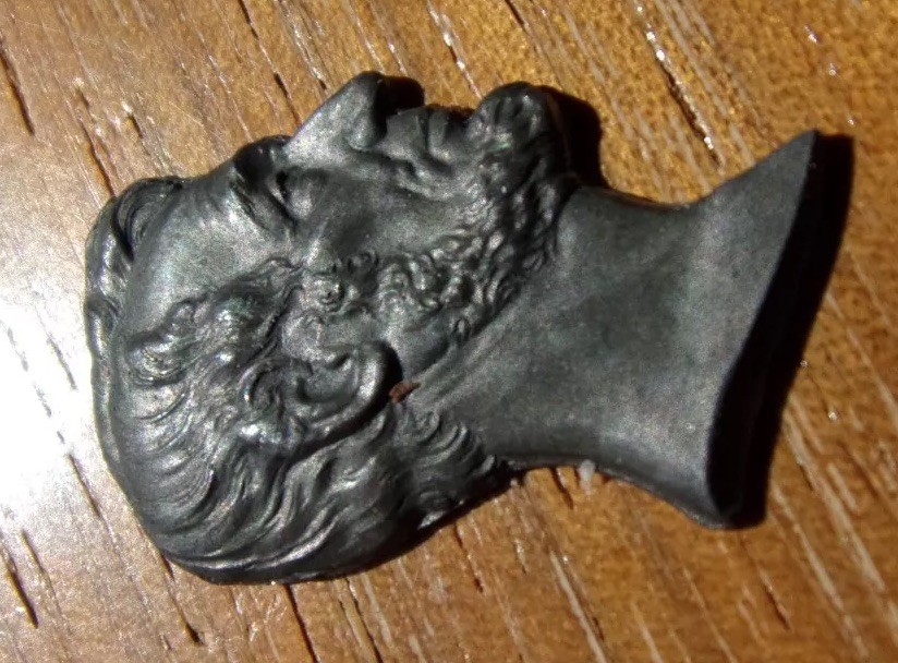 LINCOLN BUST NICE EARLY EXAMPLE MEDAL