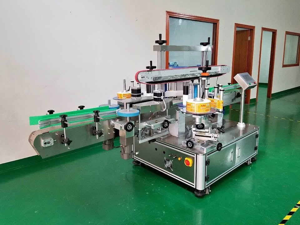 2 sided automatic labeler