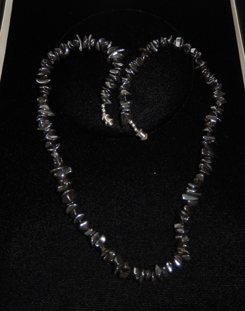 VINTAGE GREY BRANCH NECKLACE