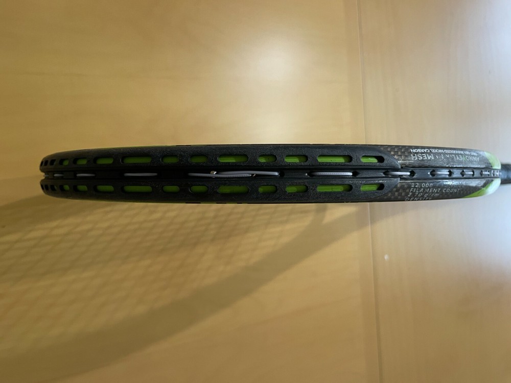 Solinco Protocol Concept 325 Grip 4-3/8” Good used condition