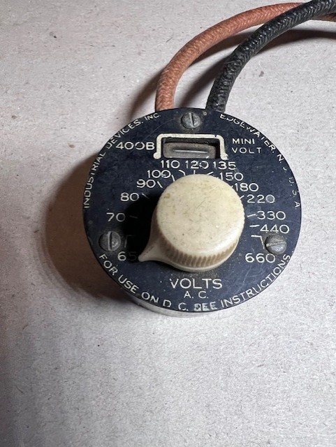 Vintage Industrial Devices Edgewater NJ. Variable Mini Voltmeter AC Model 400B