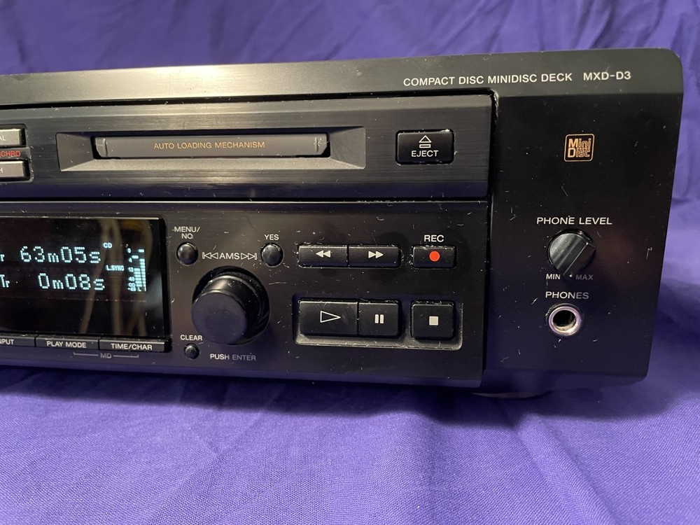 Sony MXD-D3 CD to MiniDisc MD Recorder Player Deck Powers On. No Remote