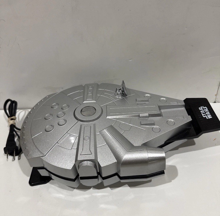 Disney Star Wars Millennium Falcon Waffle Maker