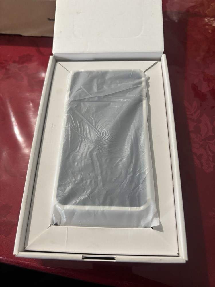 POS Card Reader. Brand New Sealed Stripe Reader S700 white