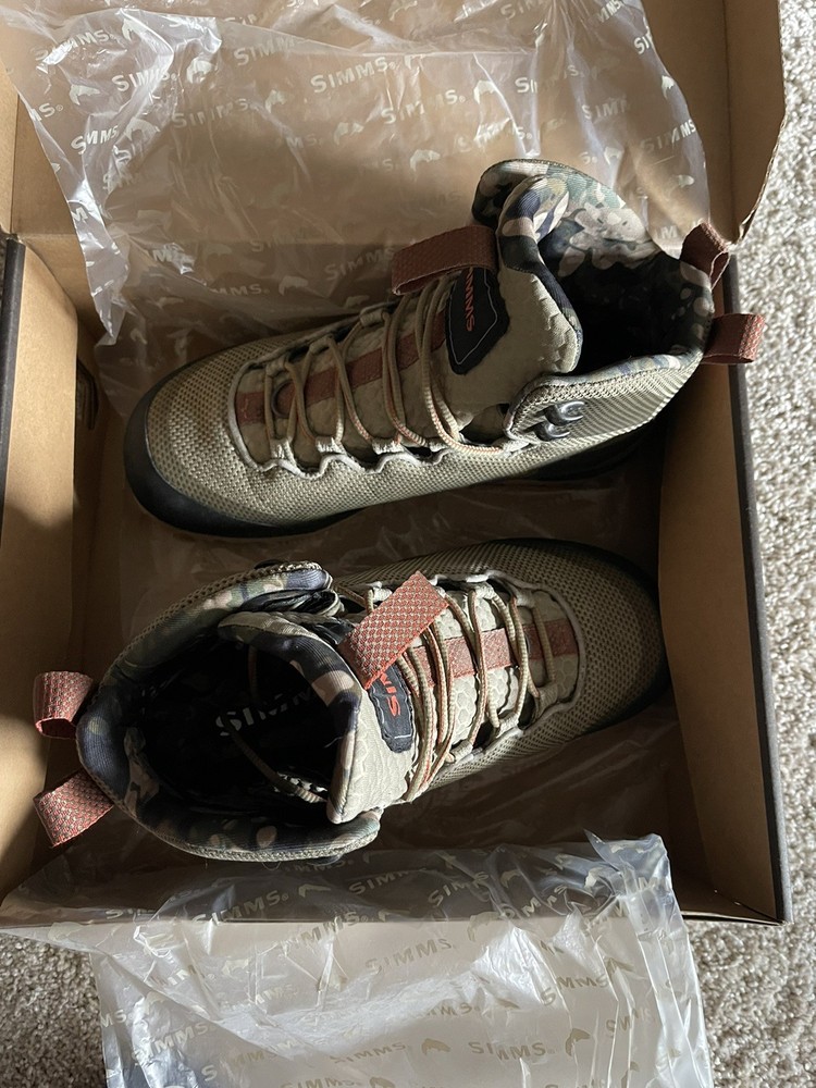 Simms flyweight access wading boots Size 7 New