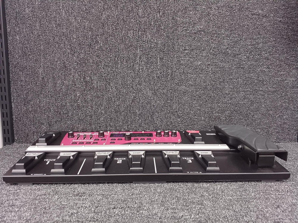 BOSS Model RC-300 Loop Station
