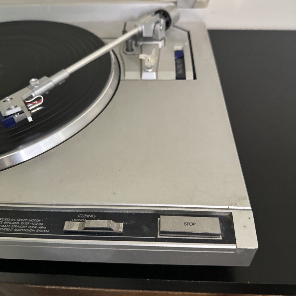 JVC QL-A200 Quartz Turntable