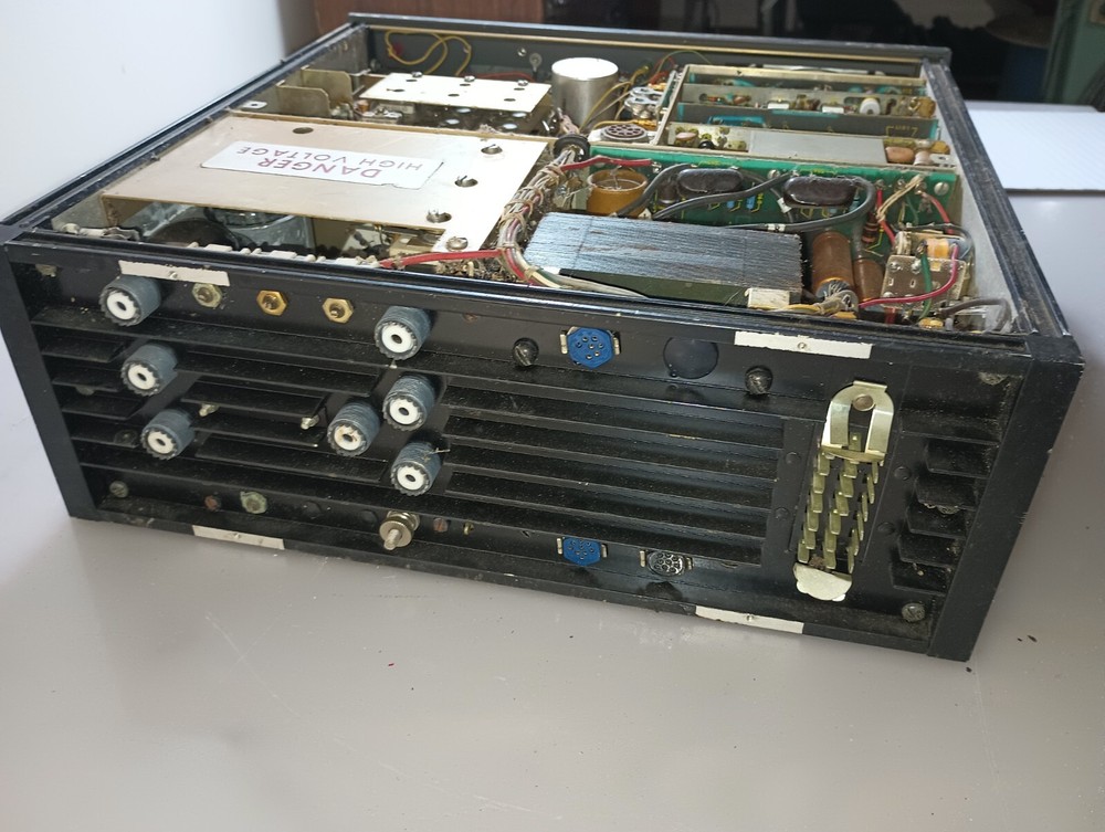 Hallicrafters transceiver model SBT-100