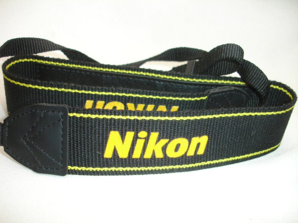 Genuine NIKON CAMERA NECK STRAP AN-DC3 ( older version )