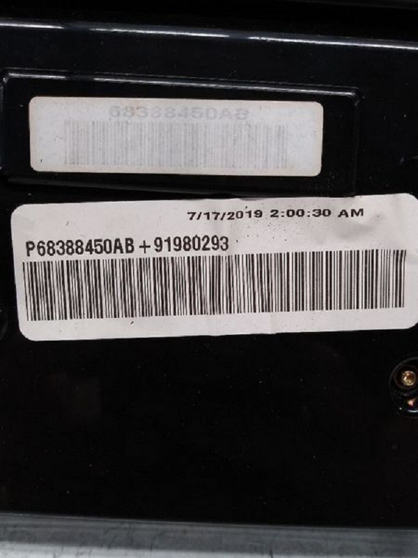 2019-2020 Jeep Grand Cherokee Climate AC Heater Control Unit w/ Bezel OEM