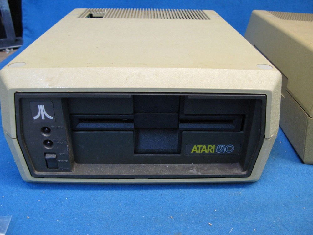 2 Atari 810 Floppy Disc disk Drive & 1 Power Supply Adapter