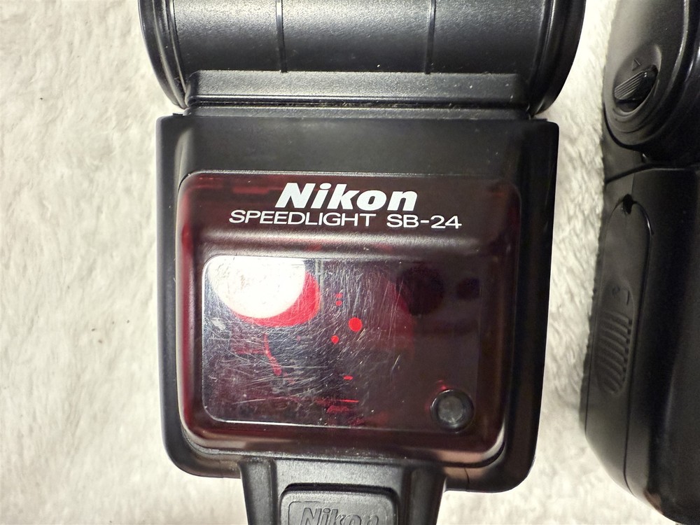 2x NIKON SPEEDLIGHT SB-24 SHOE MOUNT FLASH "UNTESTED"
