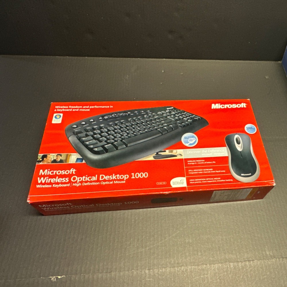 Microsoft Wireless Optical Desktop 1000 Keyboard Mouse Set, Black  B107