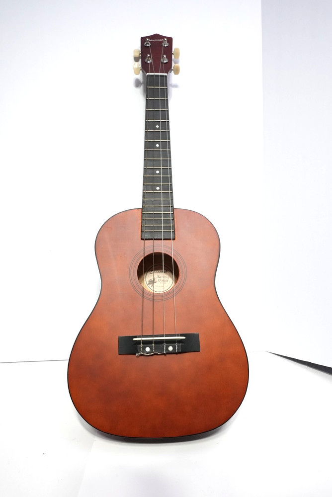 Savannah SU-200 Baritone Ukulele w/ Bag