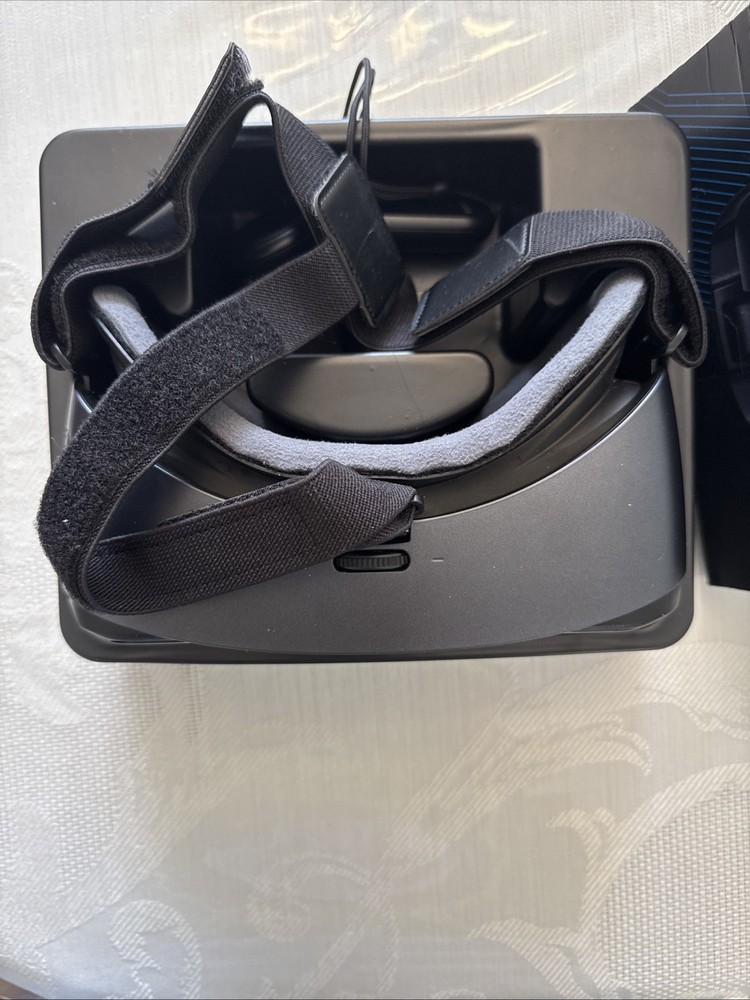 Samsung Gear VR With Controller/Galaxy S8/S8+/S7……