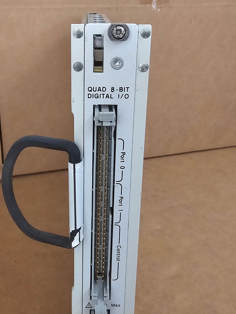 HP E1330B Series C Quad 8 Bit Digital I/O Module w/E1403B B-Size Adapter
