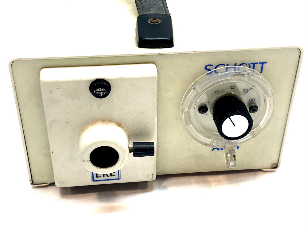 Schott LR92240 150W Fiber Optic Microscope Light Source Illuminator