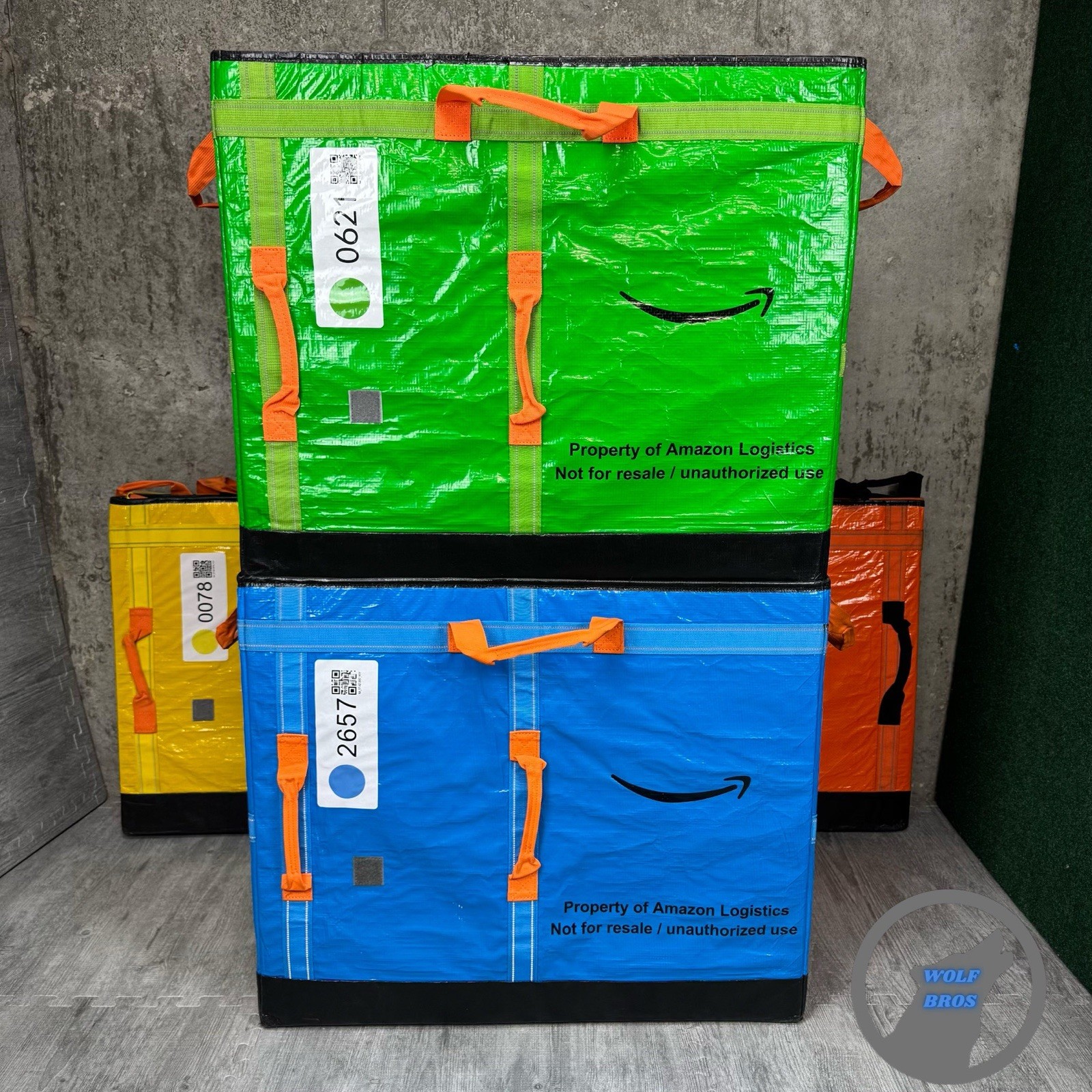 (2) AMAZON COURIER LARGE DELIVERY STORAGE BAGS 28x24x20 *2 TOTE LOTS* BUY BULK!