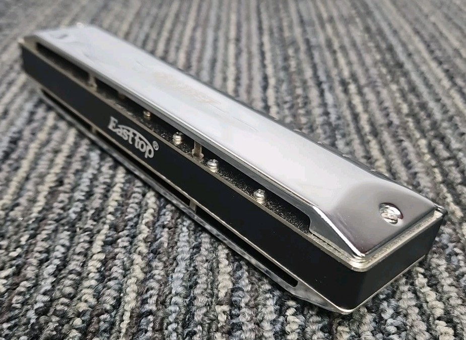 Easttop Chromatic 16-64 C Silver Harmonica with Case