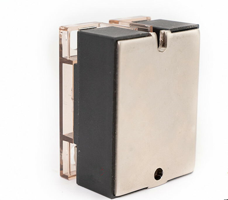 1pcs SSR Single-phase Solid State Relay SAP4015D 15A DC Control AC