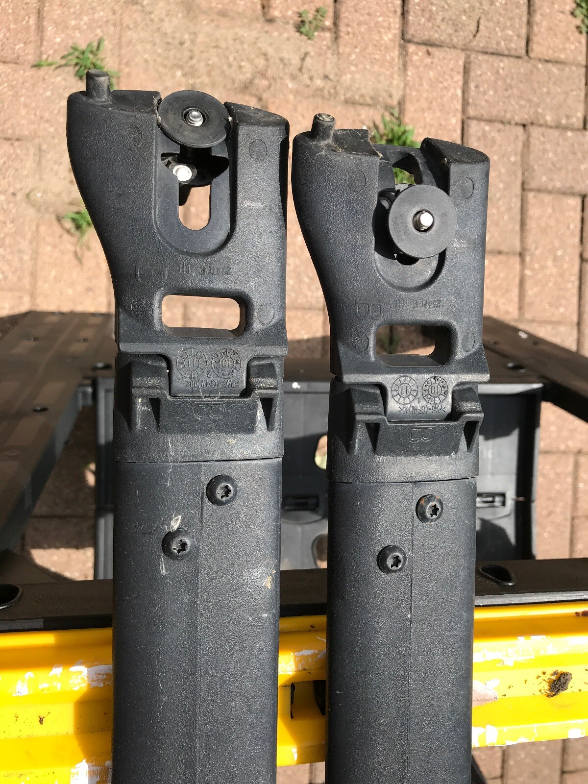 2011-2016 Town & Country Grand Caravan Routan Roof Rack Cross Bars Bar Set