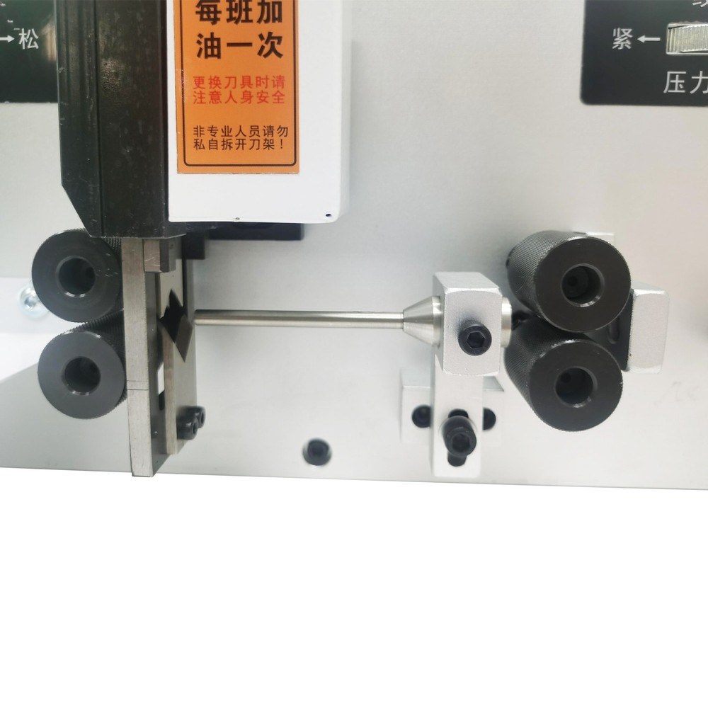 Auto Computer Wire Stripping Cutting Peeling Machine Stripper 0.1-4.5mm² 110V